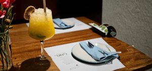 Cócteles de autor en Somo restaurante En Uno